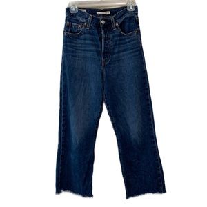 Levi’s Ribcage Straight Ankle Jeans